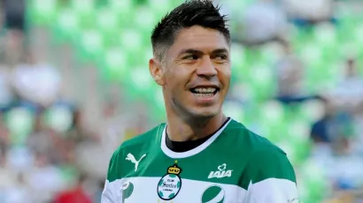 10.	Oribe Peralta, 20 goles en fase final | Con Santos y América