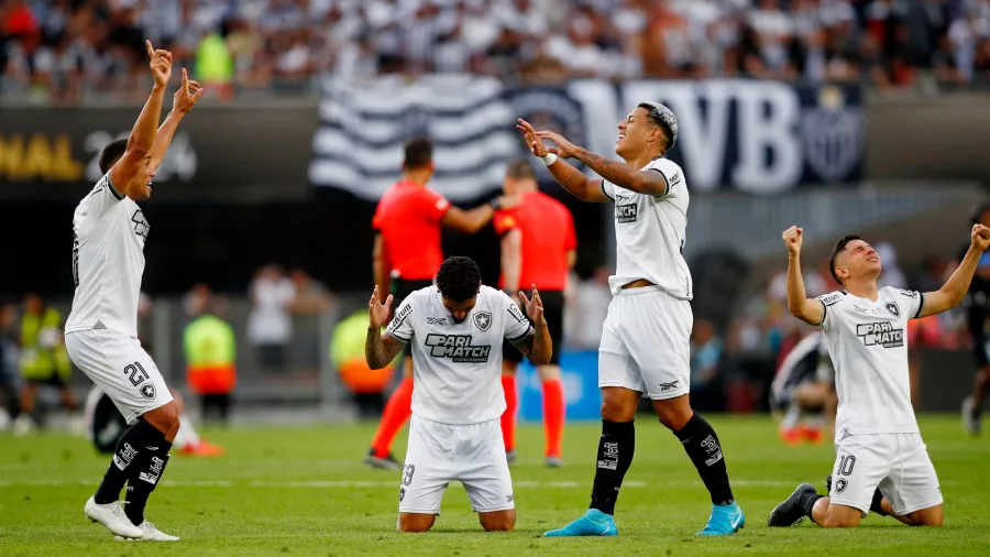 ¿Cómo se siente ganar una final con un jugador menos desde los dos minutos? Vean al Botafogo