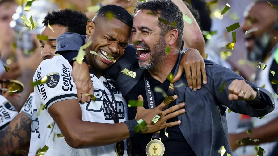 ¿Cómo se siente ganar una final con un jugador menos desde los dos minutos? Vean al Botafogo