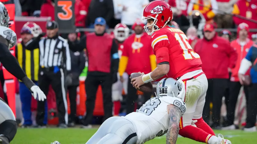 Patrick Mahomes ya es el máximo pasador de touchdowns de los Chiefs