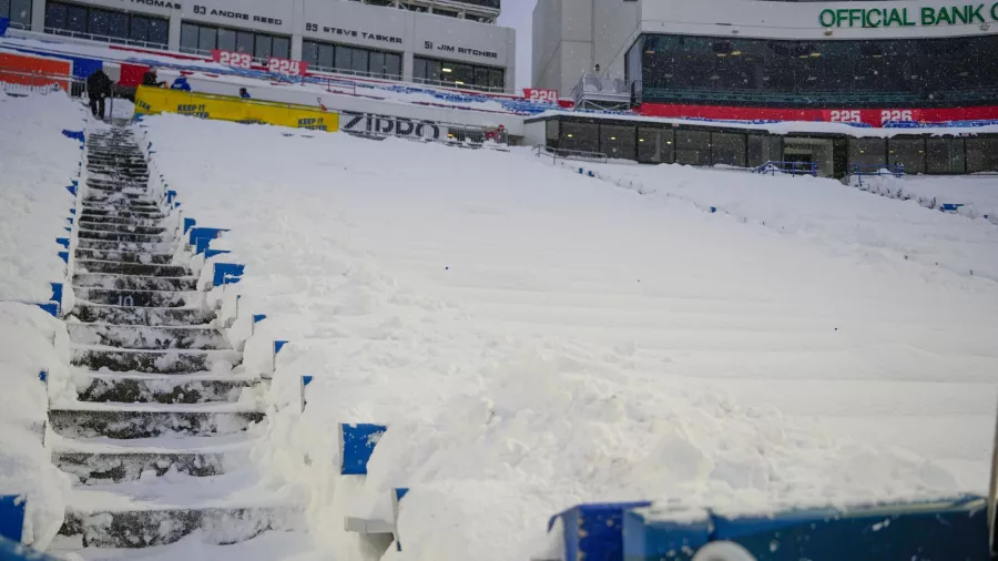 La nieve se apoderó del estadio de los Bills, pero sí habrá juego contra los 49ers