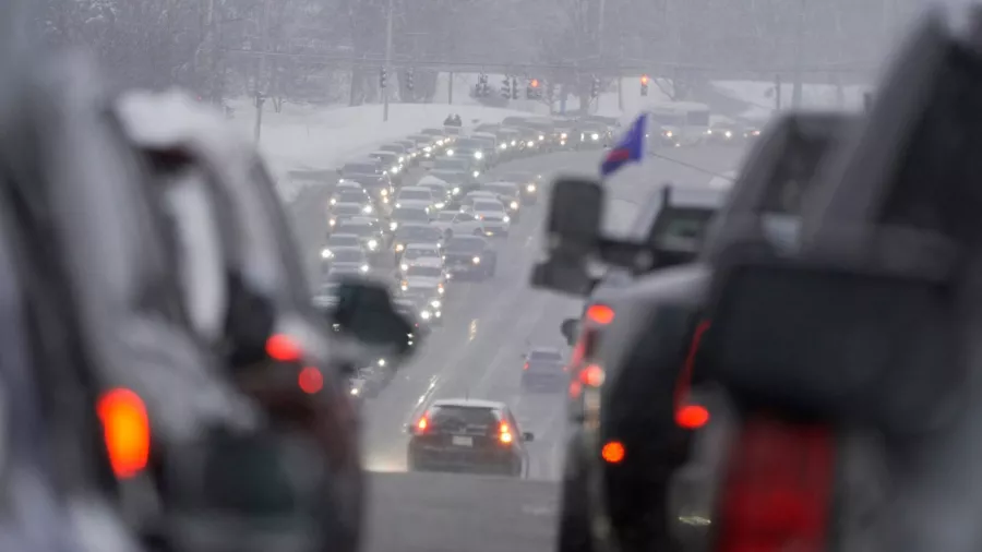 La nieve se apoderó del estadio de los Bills, pero sí habrá juego contra los 49ers