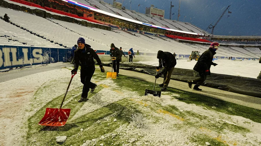 La nieve se apoderó del estadio de los Bills, pero sí habrá juego contra los 49ers