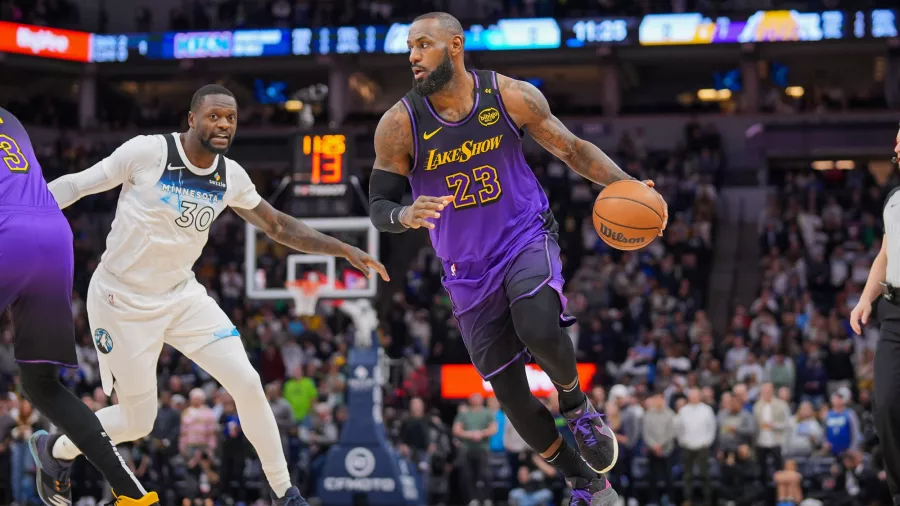 Los Lakers se desmoronan, ahora cayeron con Minnesota