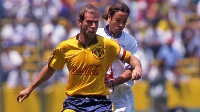 Verano 1998, cuartos de final: América avanzó (ganó la ida y empató la vuelta).