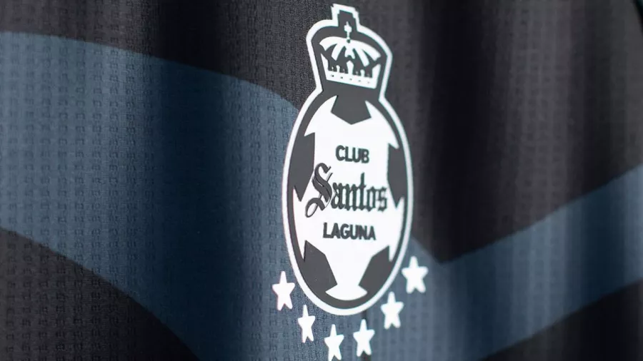 Así la tercera camiseta de Santos Laguna para la temporada 2024/25.