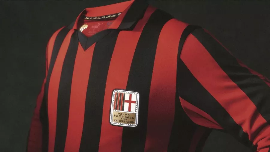 El escudo rinde homenaje al primer emblema oficial, que se remonta a su fundación en 1899 como Milan Football & Cricket Club. 