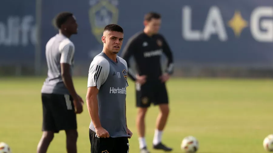 Con Riqui Puig en muletas, el LA Galaxy prepara la final