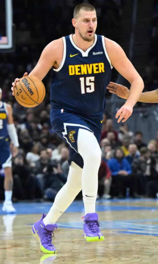 Nikola Jokic ya es tercero en la historia en 'triples-dobles'