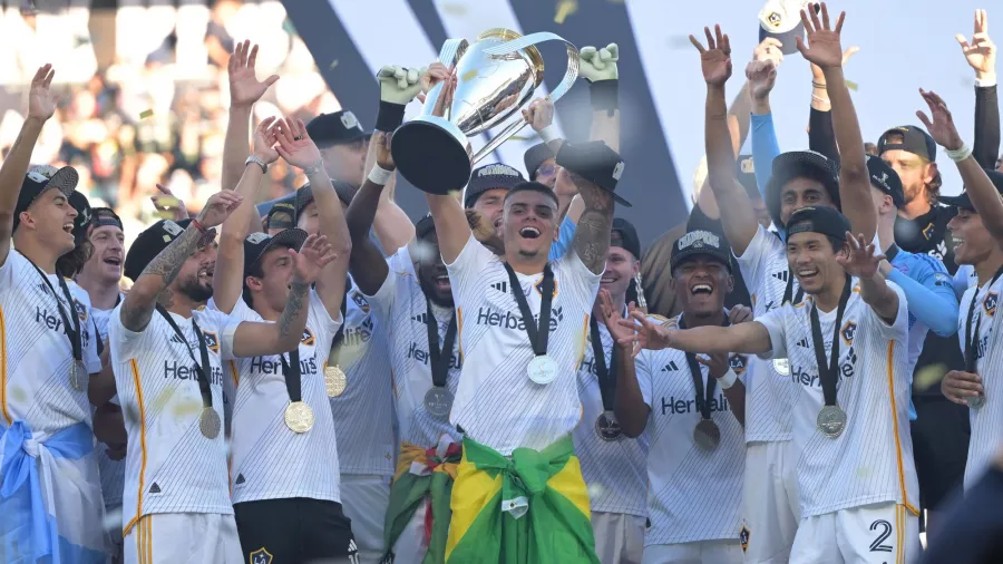 Los Angeles Galaxy y la celebración del ansiado sexto título