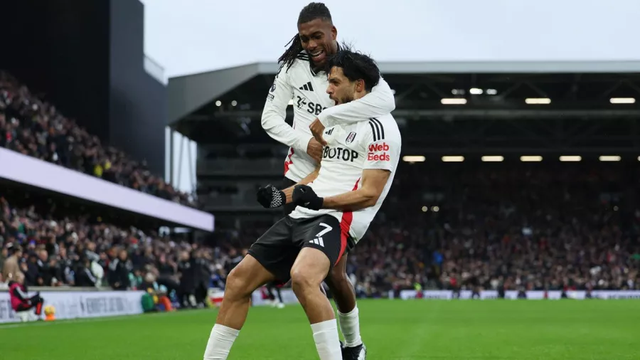 Jiménez suma 13 goles con la camiseta de Fulham