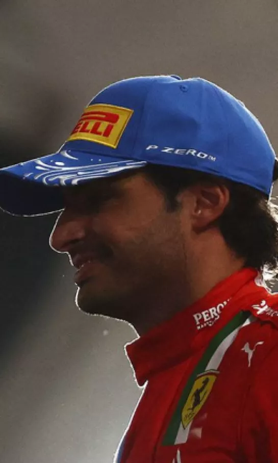 Carlos Sainz se despide de Ferrari y se marcha por la puerta grande