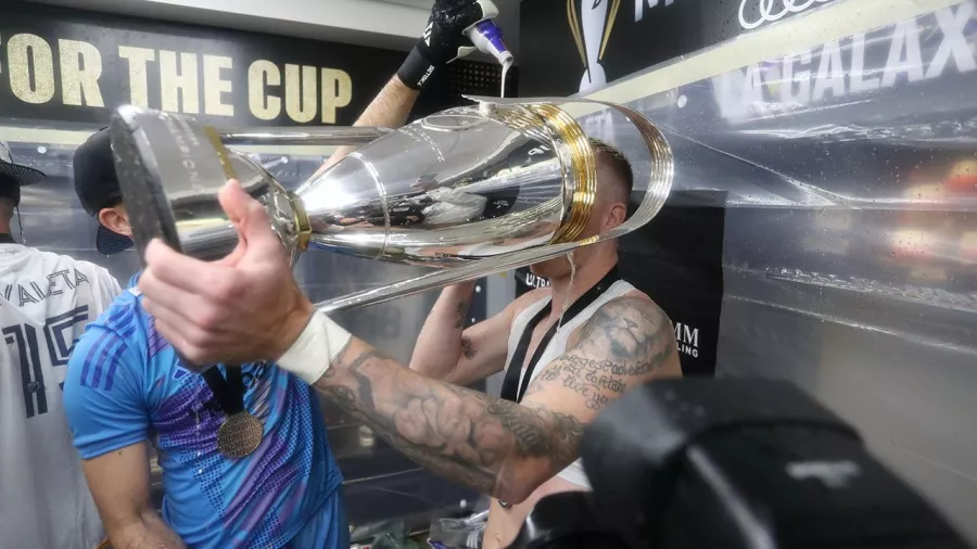 Descontrol en el vestidor del LA Galaxy