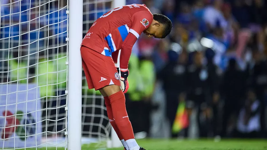 Cruz Azul, la misma triste historia ante el América