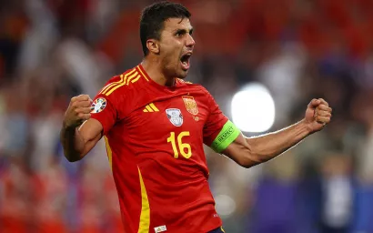 Mediocampista: Rodri (Manchester City, España)