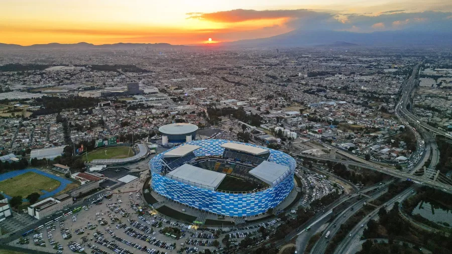 En el Estadio Cuauhtémoc se respira americanismo e ilusión por la 16