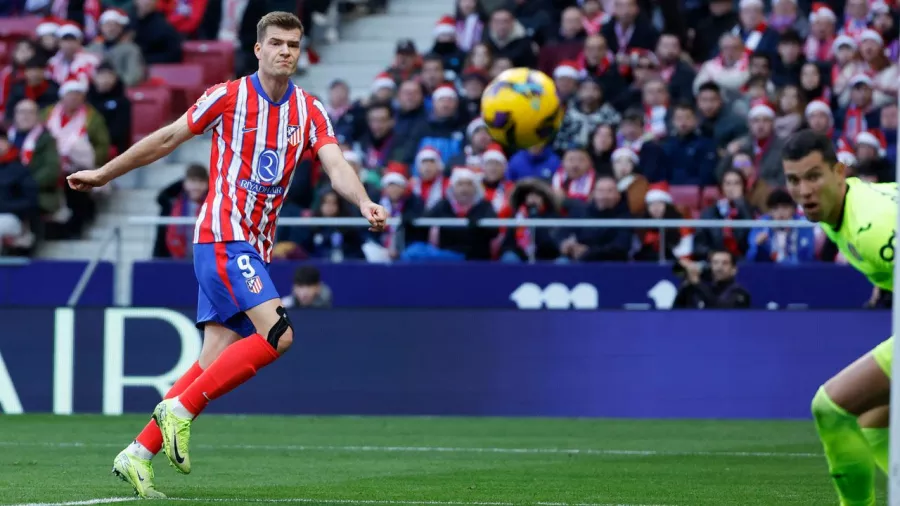 Alexander Sorloth entró de cambio y anotó el gol del triunfo a los 69 minutos