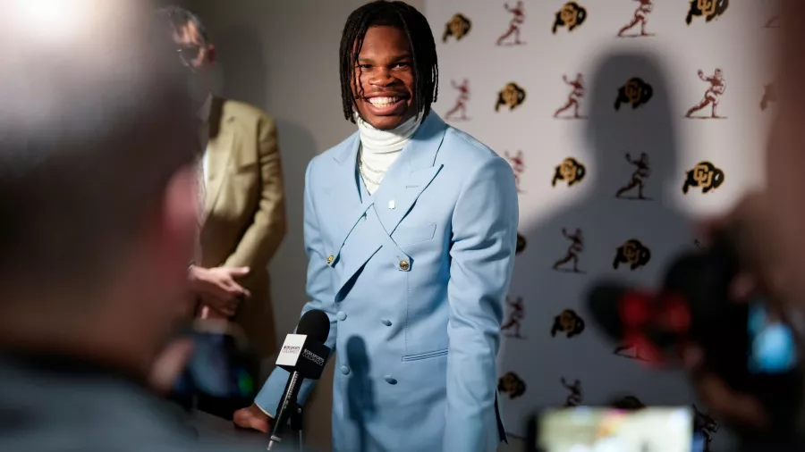 Travis Hunter de Colorado es el ganador del Trofeo Heisman 2024