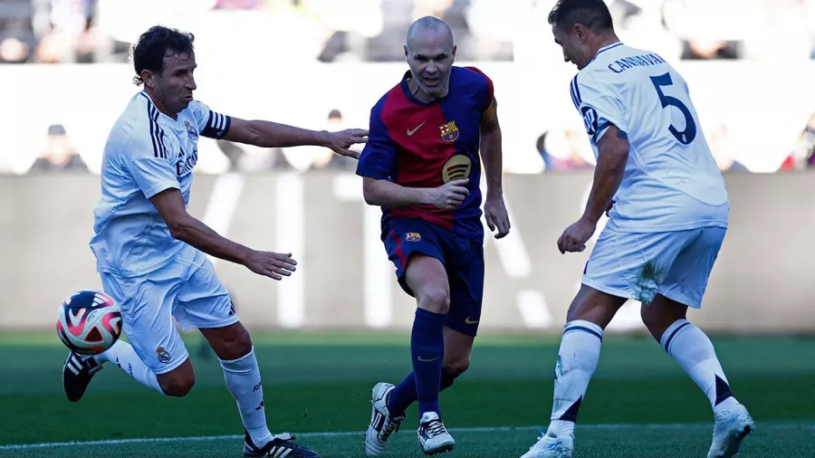 Xavi Hernández y Andrés Iniesta, juntos otra vez contra el Real Madrid