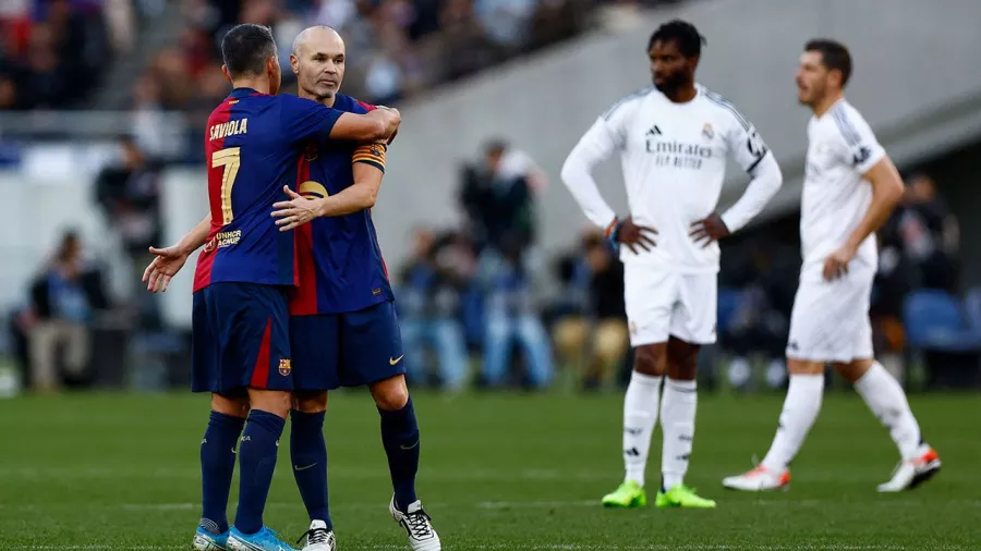 Xavi Hernández y Andrés Iniesta, juntos otra vez contra el Real Madrid