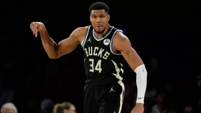 Giannis Antetokounmpo y las estrellas de la final de la NBA Cup