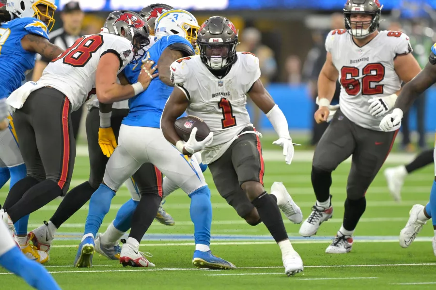 Tampa Bay Buccaneers 40-17 Los Angeles Chargers