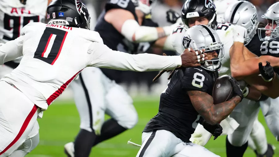 Los Falcons fueron los menos malos y derrotaron a los Raiders