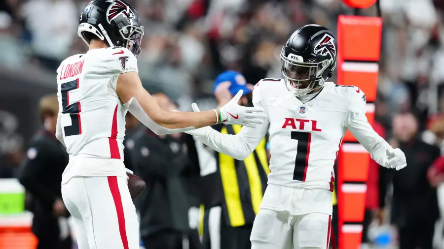 Los Falcons fueron los menos malos y derrotaron a los Raiders