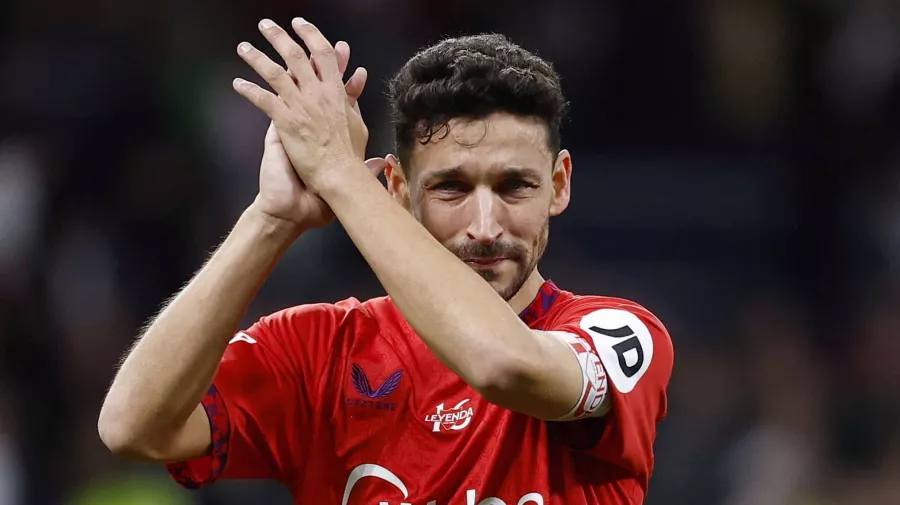 Entre lágrimas, Jesús Navas se despidió del futbol