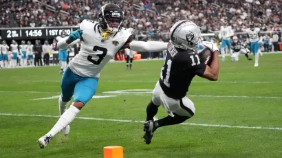 Raiders 19-14 Jaguars