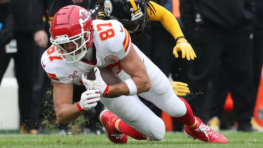 Travis Kelce se convirtió en el jugador con más recepciones de anotación en la historia de Kansas City Chiefs con 77