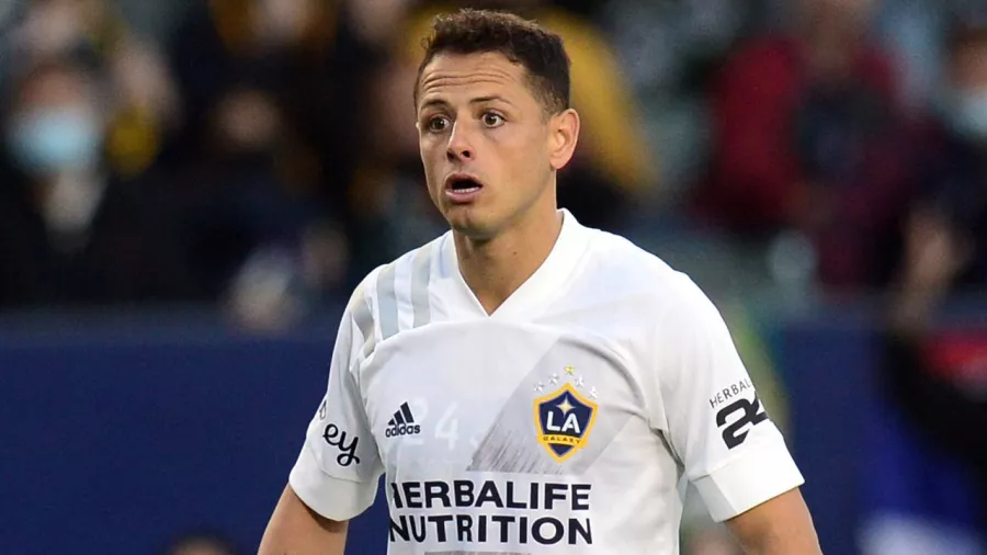 ‘Chicharito’ Hernández (Sevilla a LA Galaxy) | Dos años buenos y dos decepcionantes, pero ya venía a la baja antes de llegar a la MLS en 2020.