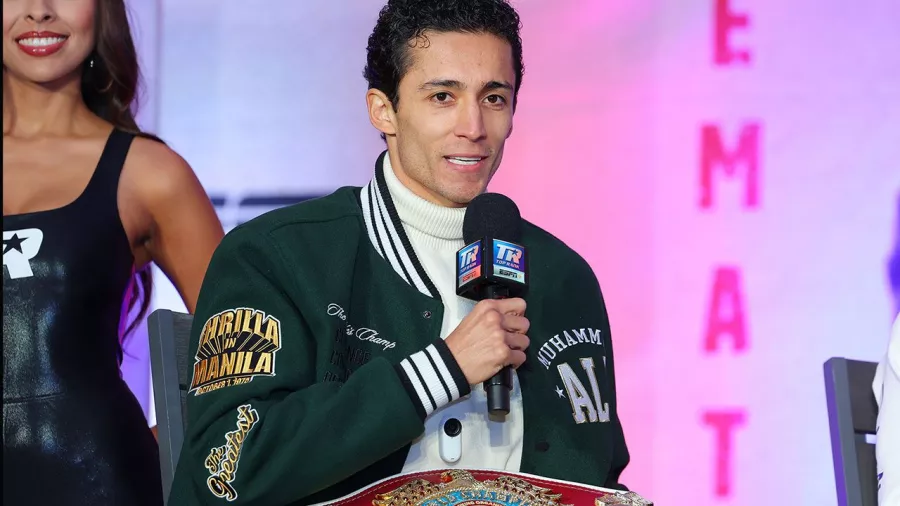 9.Divino Espinoza vs. Robeisy Ramírez. Victoria para Espinoza por nocaut