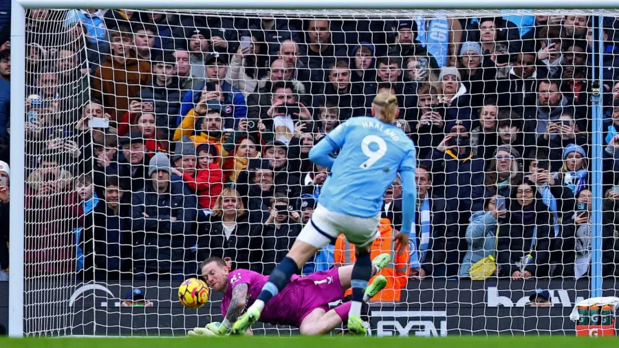 Erling Haaland y un penalti indigno en el último partido del Manchester City en casa