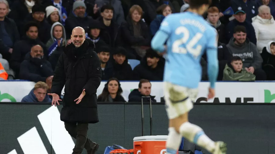 Pep Guardiola vuelve a sonreír en el partido 500 con el Manchester City