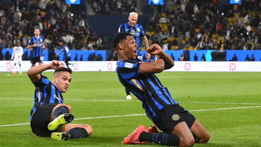 Denzel Dumfries, el 'piloto' que lleva al Inter a la tierra prometida de la final