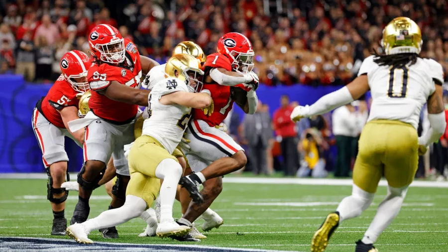 Notre Dame es el último semifinalista del futbol americano colegial