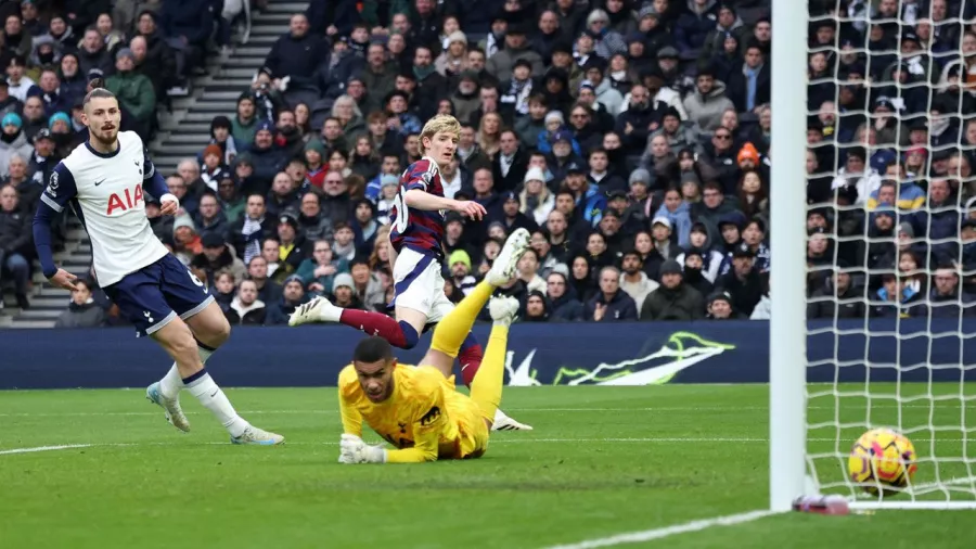 Quinto gol del mediocampista esta temporada en la Premier League