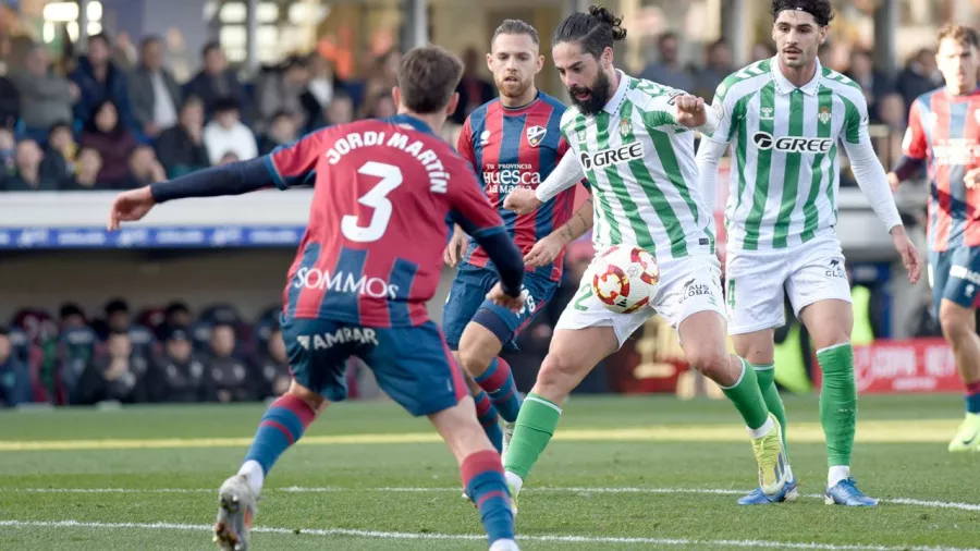 Isco fue titular por primera vez en siete meses y marcó el gol del triunfo a los 38 minutos