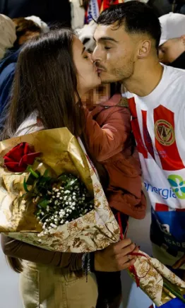 Tras la goleada del Barcelona, jugador del Barbastro pide matrimonio