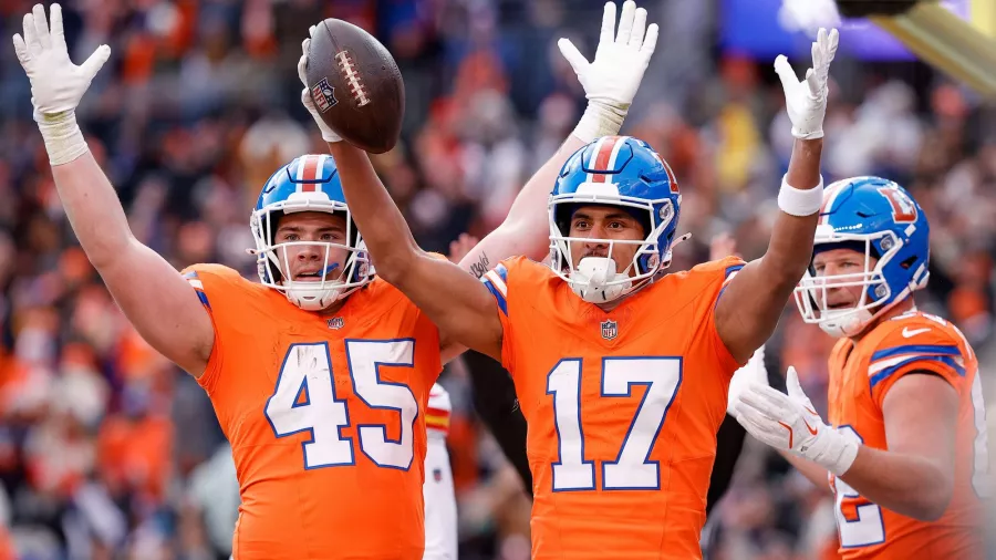 Los Broncos aplastaron 38-0 al segundo equipo de Kansas City y avanzaron a postemporada