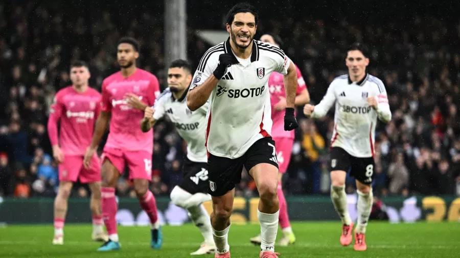 Raúl Jiménez es el mexicano más goleador en la historia de la Premier League