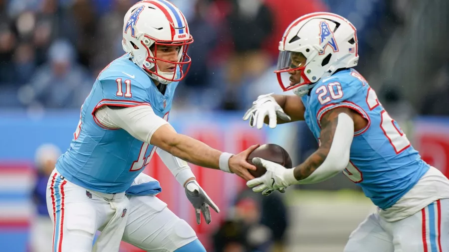 Ni con el uniforme de los Oilers pudieron ganar los Titans