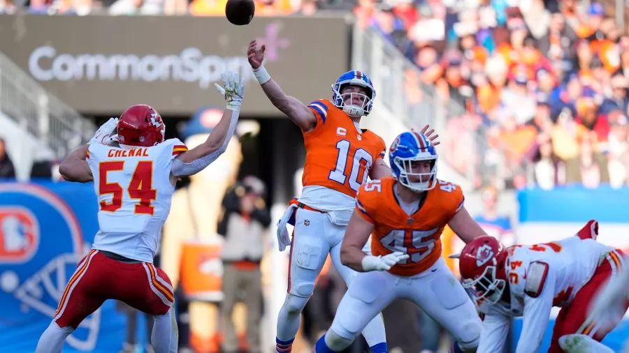 Los Broncos apalearon al segundo equipo de los Chiefs y están en playoffs