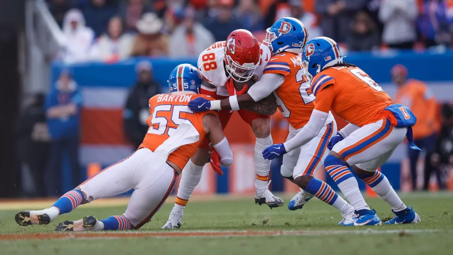 Los Broncos apalearon al segundo equipo de los Chiefs y están en playoffs