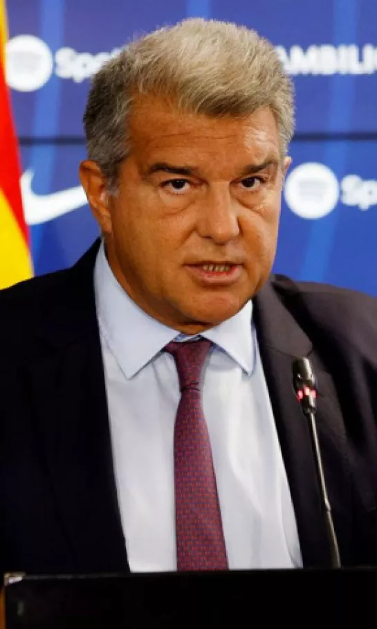 Piden la dimisión inmediata de Joan Laporta