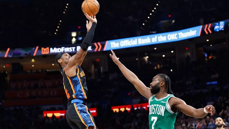 Los campeones Celtics fueron exhibidos por el Thunder