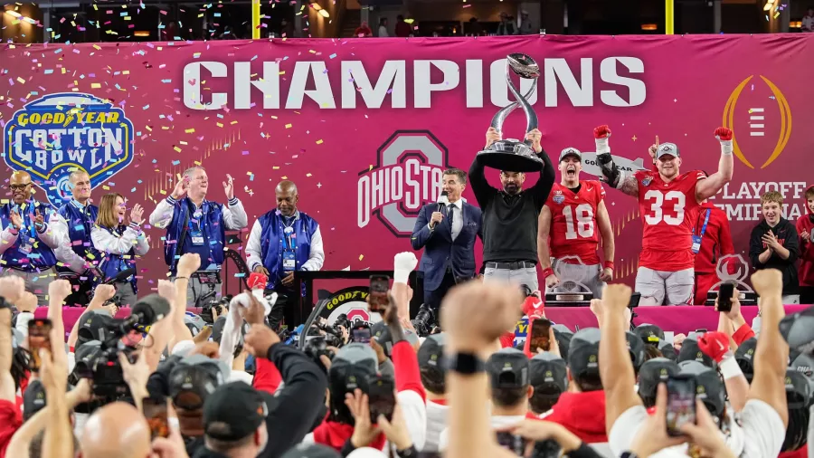 Ohio State festejó 'entre algodones' su pase a la final colegial