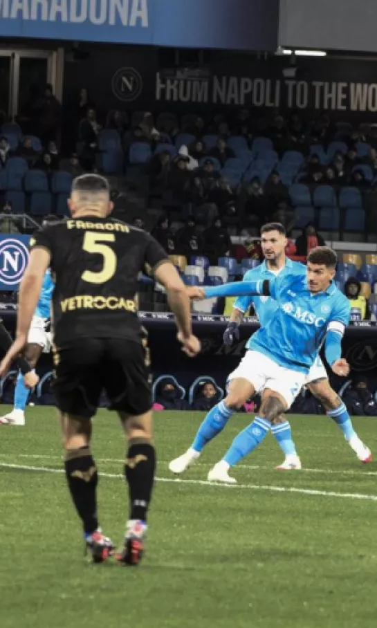 Napoli mantiene intacto el liderato de la Serie A