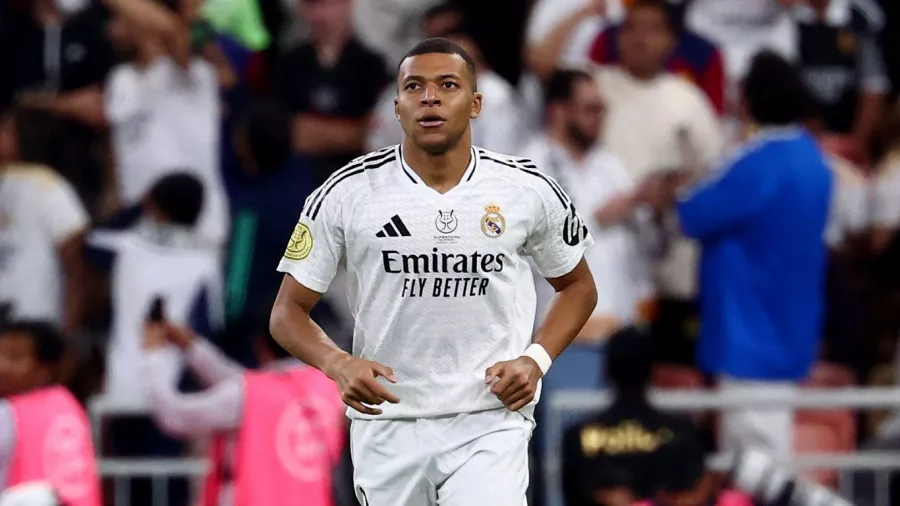 Kylian Mbappé finalmente se estrenó en un Superclásico